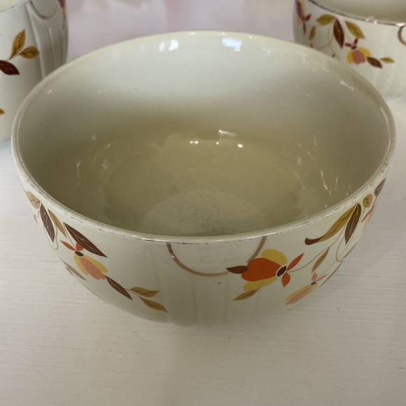 Vintage Hall’s Superior Quality Autumn Leaf Mixing Bowl Set! - Picture 3 of 10